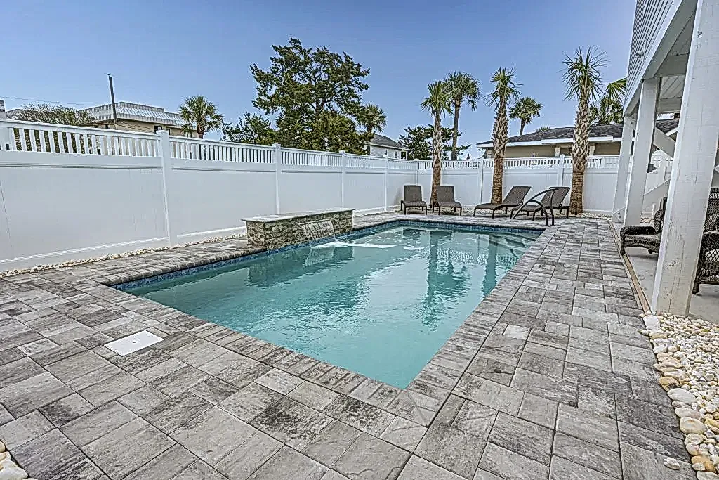 Lux project custom pool with vinyl design